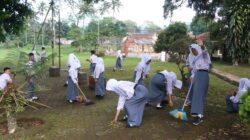 Tanamkan Kepedulian Lingkungan, SMK PPN Tanjungsari Gelar Aksi GNIA dengan Semangat “Senin Berseka”